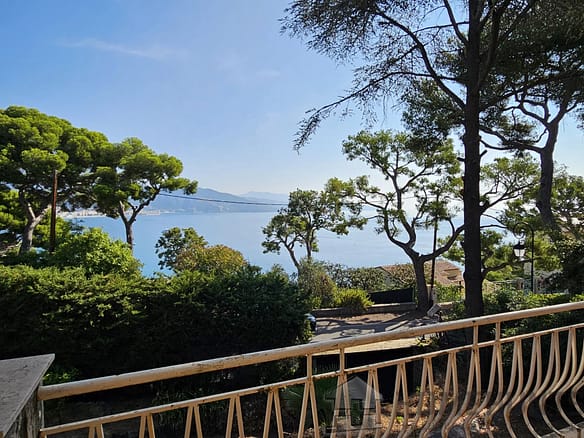 3 Bedroom Villa/House in Roquebrune Cap Martin 34