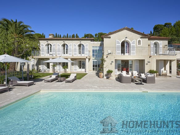 5 Bedroom Villa/House in Mougins 8