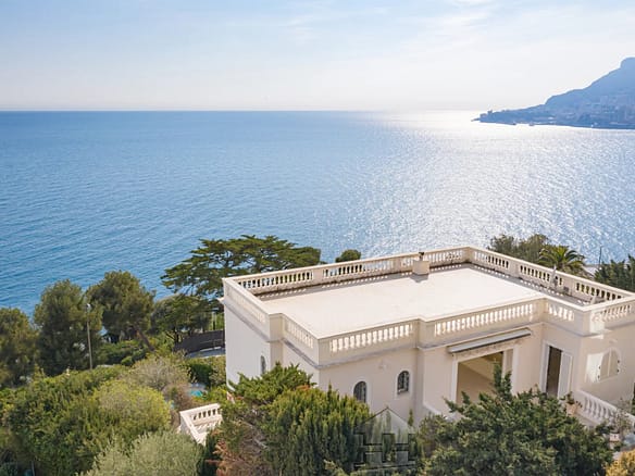 5 Bedroom Villa/House in Roquebrune Cap Martin 22