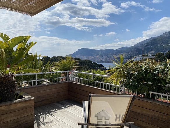 2 Bedroom Apartment in Roquebrune Cap Martin 30