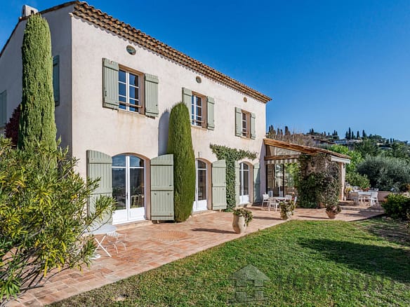 6 Bedroom Villa/House in Grasse 6