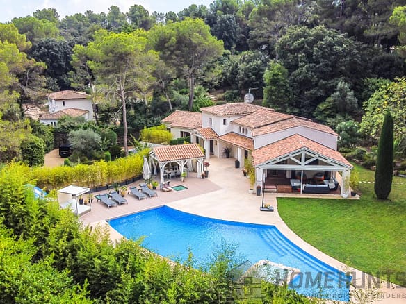 7 Bedroom Villa/House in Mougins 20