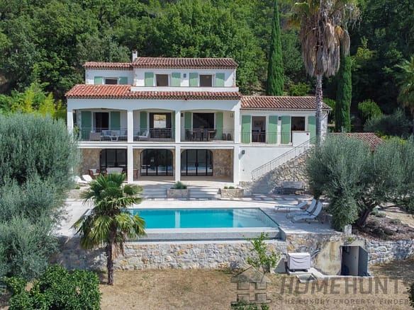 5 Bedroom Villa/House in Montauroux 16