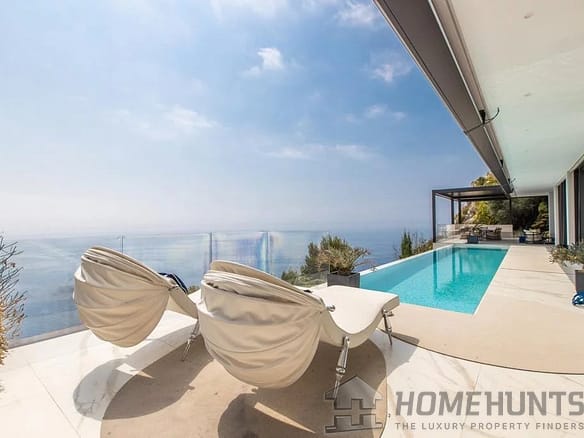 7 Bedroom Villa/House in Roquebrune Cap Martin 28