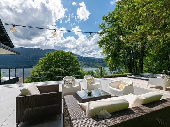 4 Bedroom Villa/House in Talloires 10