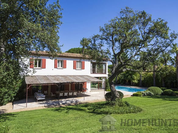 4 Bedroom Villa/House in Grimaud 4