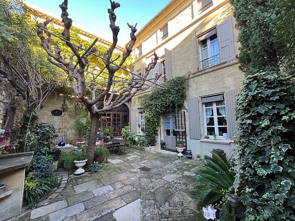 5 Bedroom Villa/House in Uzes 28