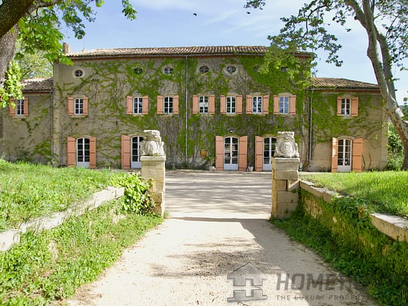 20 Bedroom Castle/Estates in Avignon 58