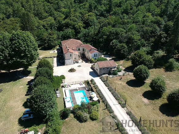 17 Bedroom Castle/Estates in Branoux Les Taillades 10