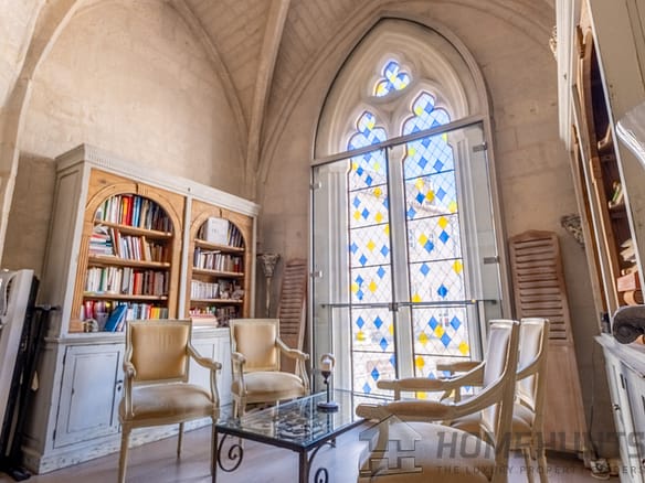 13 Bedroom Castle/Estates in Avignon 8