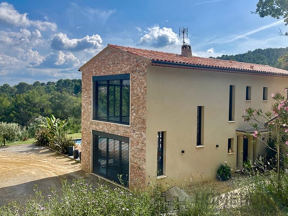 3 Bedroom Villa/House in Pierrevert 34