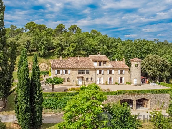 7 Bedroom Castle/Estates in Cotignac 12