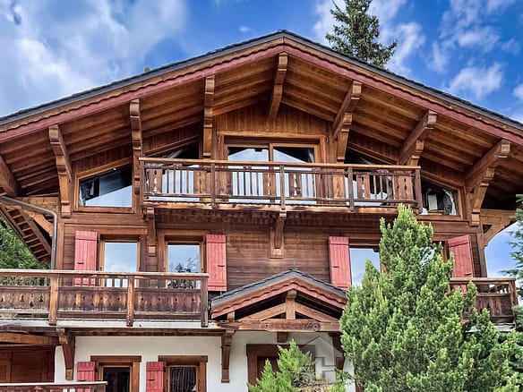 6 Bedroom Chalet in Courchevel 22