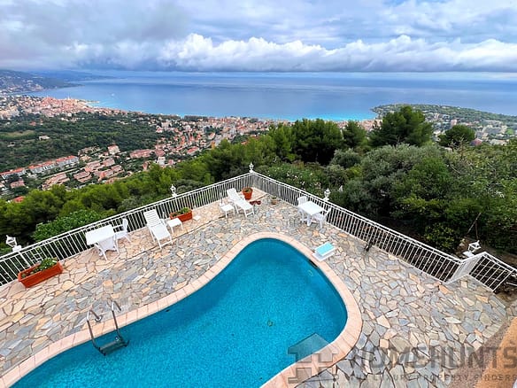 5 Bedroom Villa/House in Roquebrune Cap Martin 30