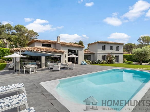 4 Bedroom Villa/House in Mougins 8