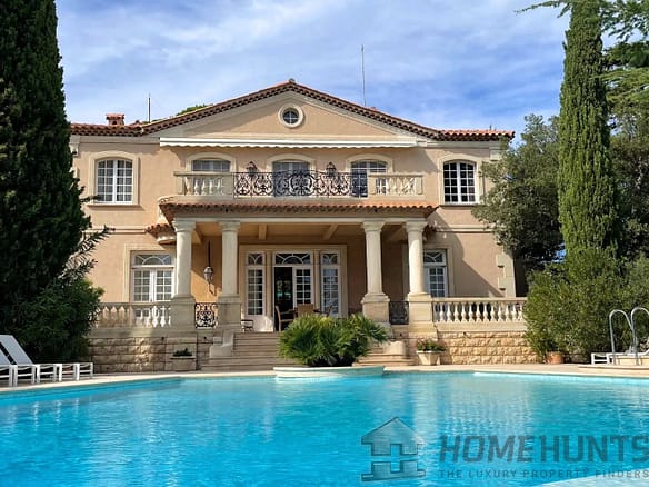 6 Bedroom Villa/House in Grimaud 2