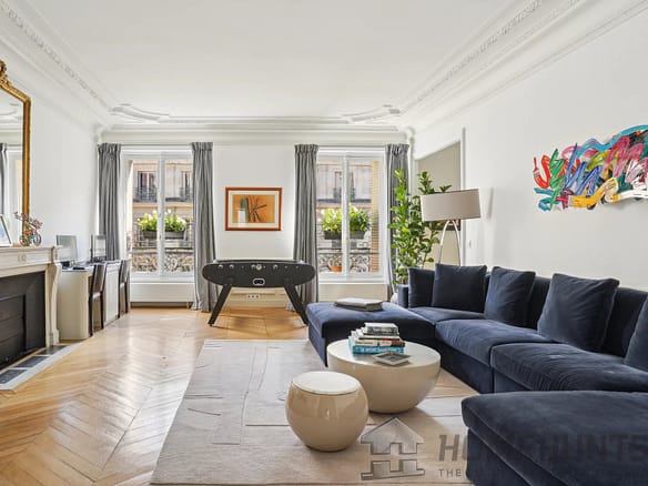 3 Bedroom Apartment in Paris 8th (Golden Triangle - Parc Monceau) 8