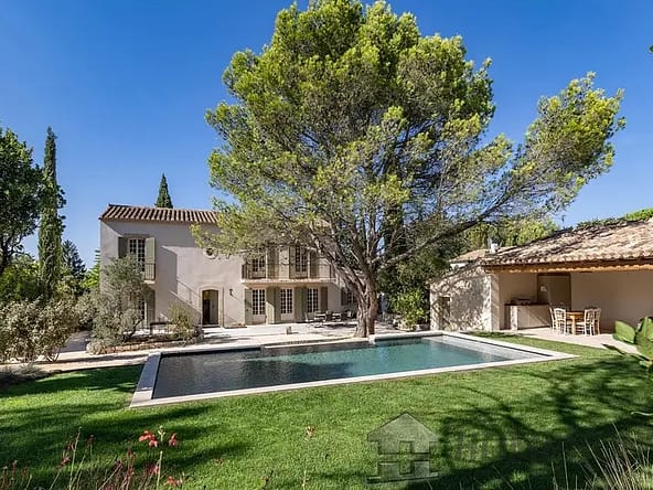 Provence Villa To Buy In Fontvieille