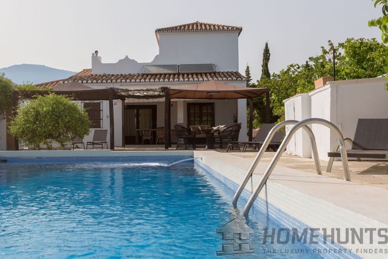 4 Bedroom Villa/House in Estepona 11