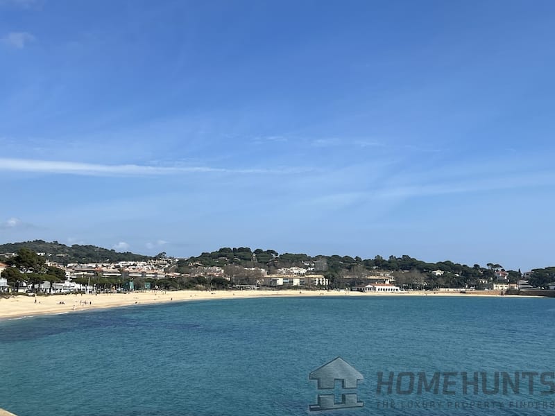 4 Bedroom Apartment in Platja D’aro 6