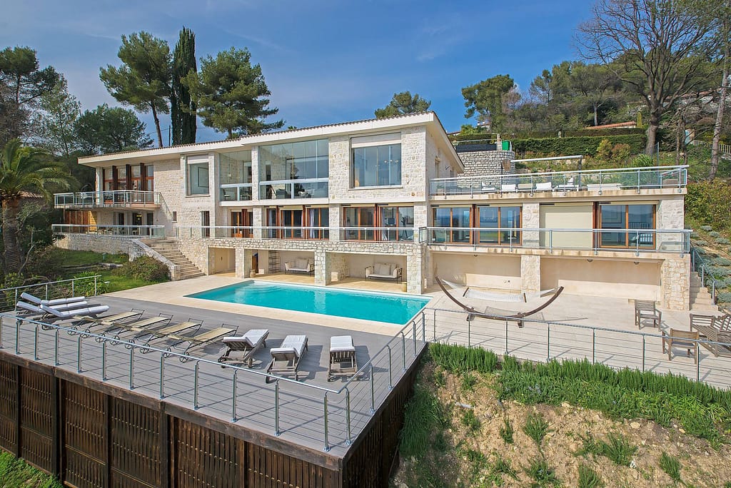 Helping you to find your dream french property 11