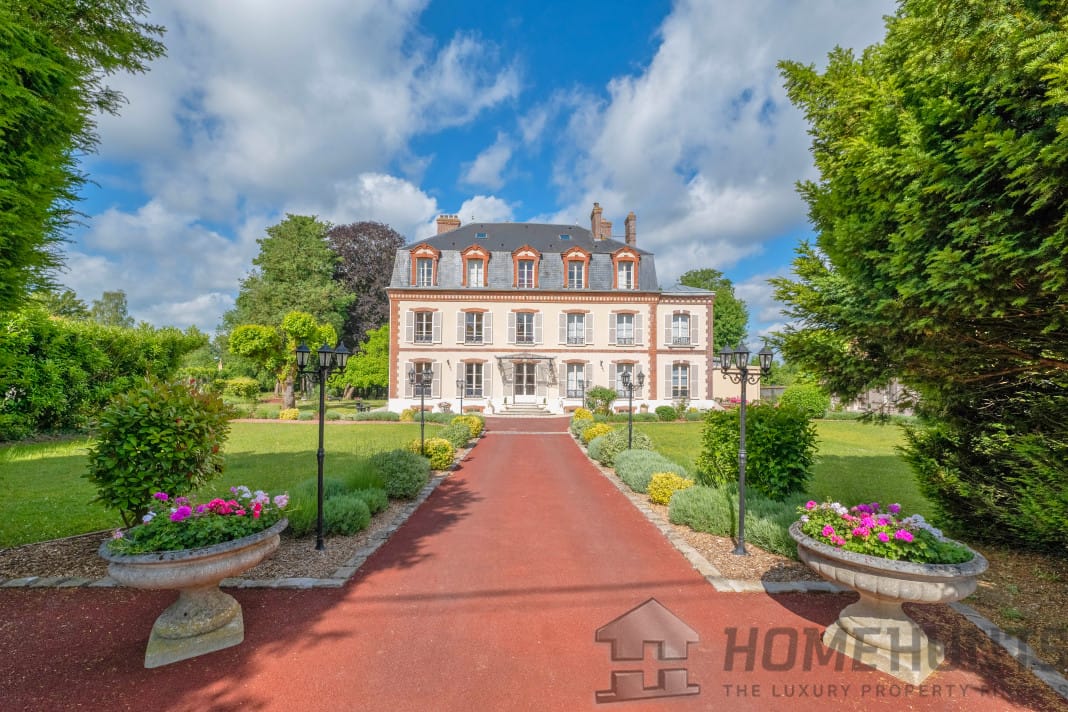 10 Bedroom Villa/House in Coulommiers 21
