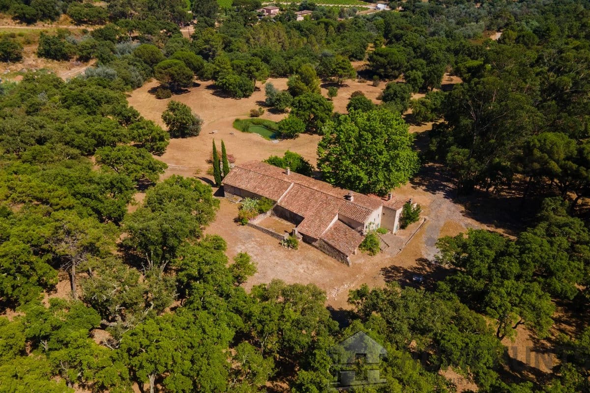 9 Bedroom Villa/House in Grimaud 16