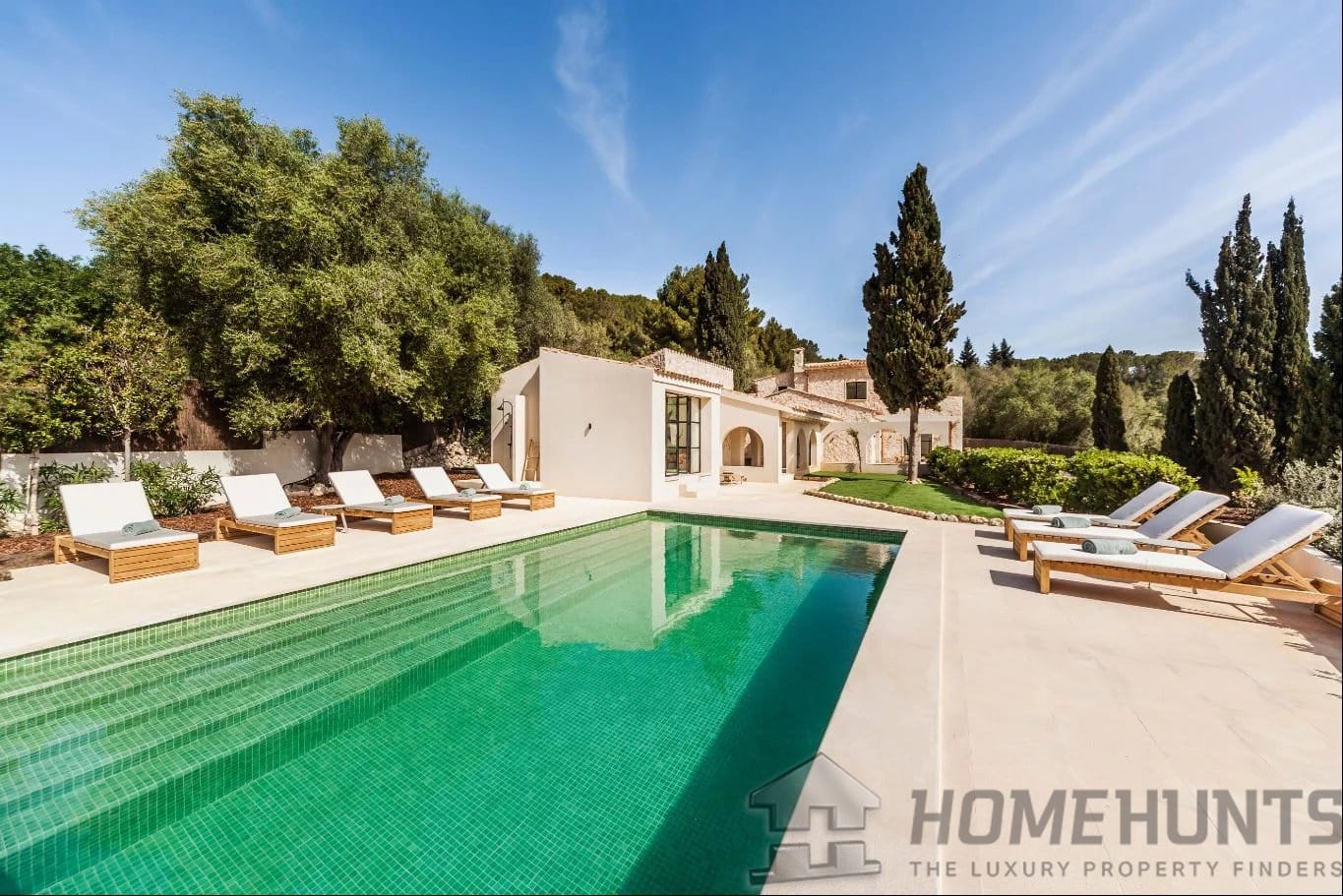 5 Bedroom Villa/House in S'arraco 11