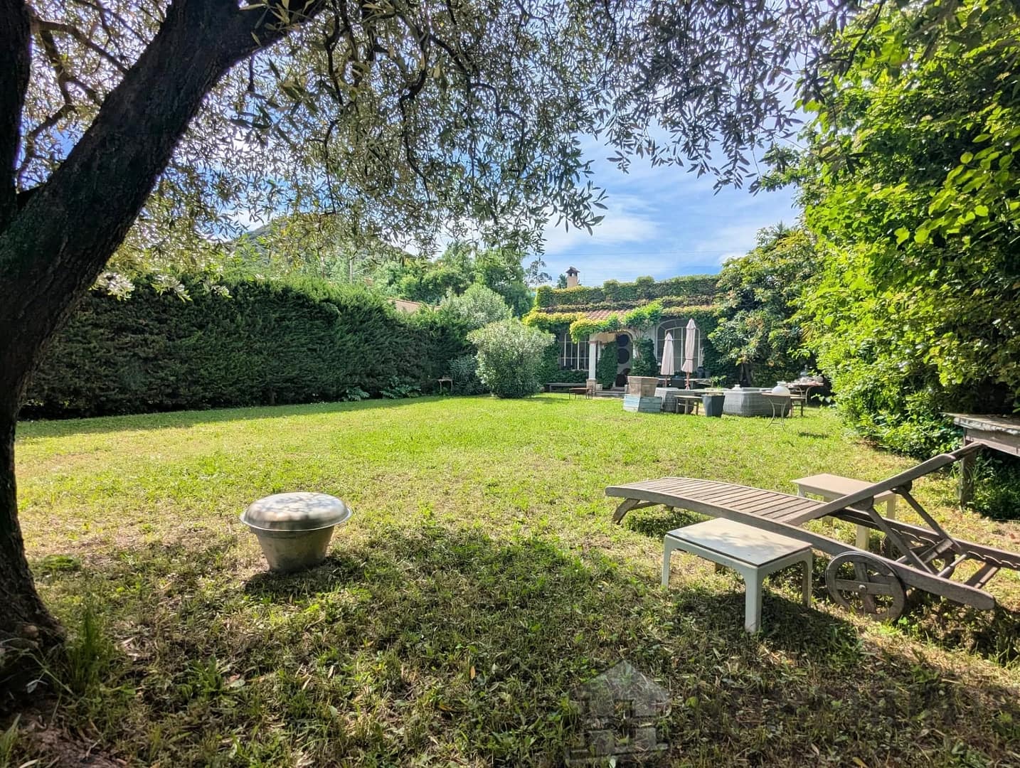 2 Bedroom Villa/House in Mandelieu La Napoule 8