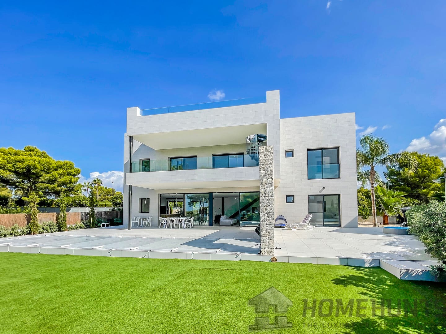 4 Bedroom Villa/House in Puigderros 12