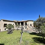 4 Bedroom Villa/House in Goult 12