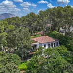 5 Bedroom Villa/House in Aix En Provence 2
