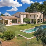 4 Bedroom Villa/House in Eygalieres 23