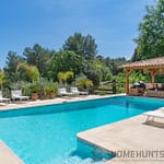 6 Bedroom Villa/House in Le Rouret 5