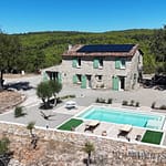 5 Bedroom Vineyard in Entrecasteaux 12