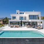 6 Bedroom Villa/House in New Golden Mile 7