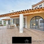 4 Bedroom Villa/House in Uzes 6