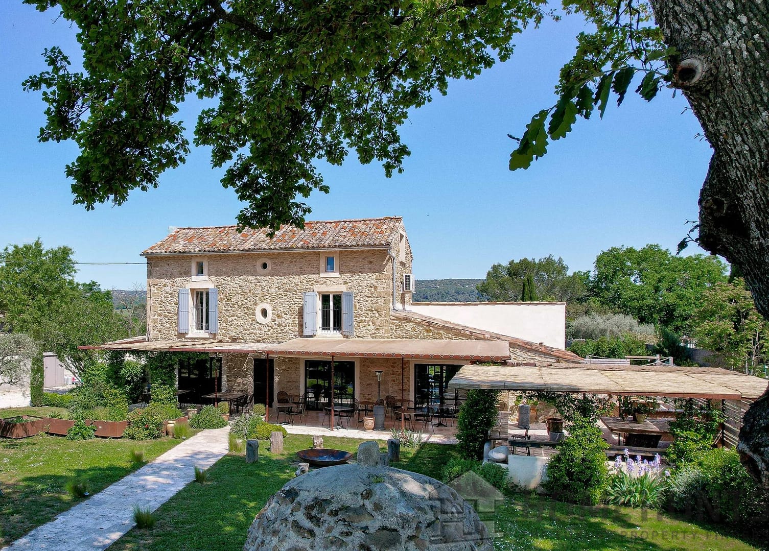 3 Bedroom Villa/House in Uzes 8