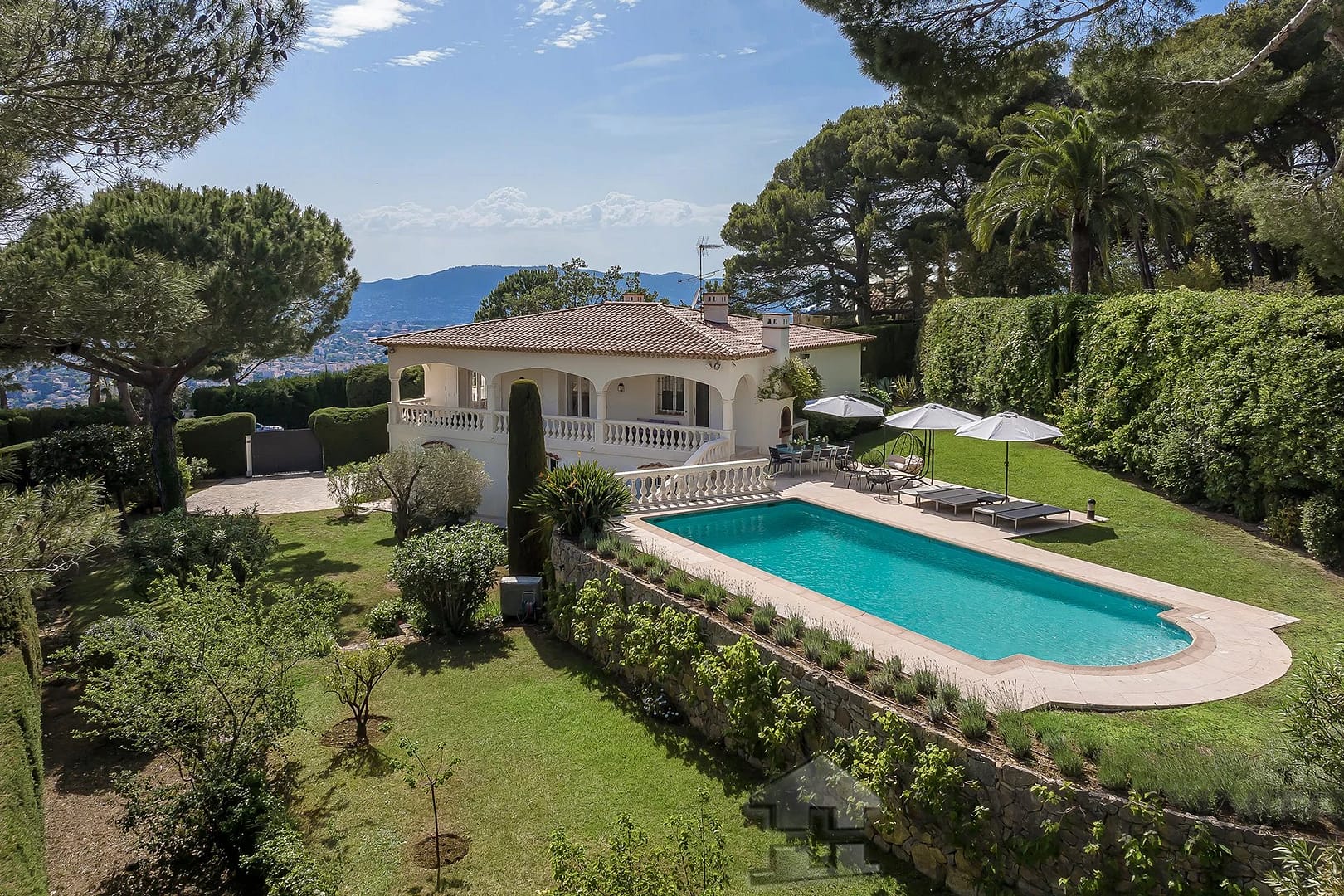 4 Bedroom Villa/House in Cannes 19