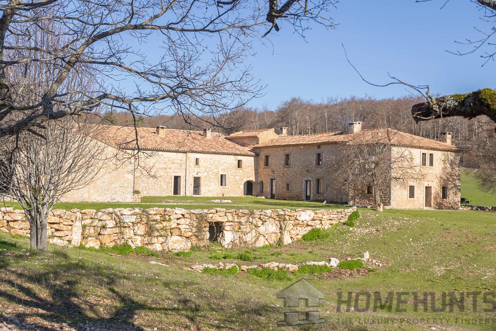 6 Bedroom Villa/House in Lagarde D Apt 3
