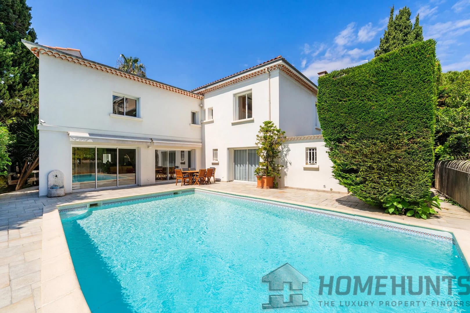 5 Bedroom Villa/House in Marseille 2