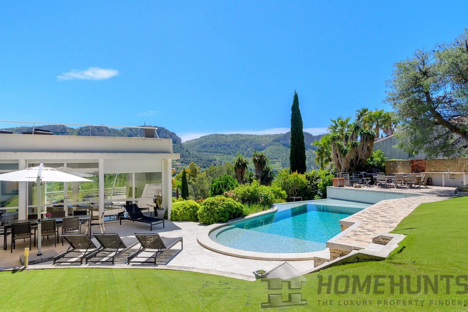 5 Bedroom Villa/House in Cassis 2