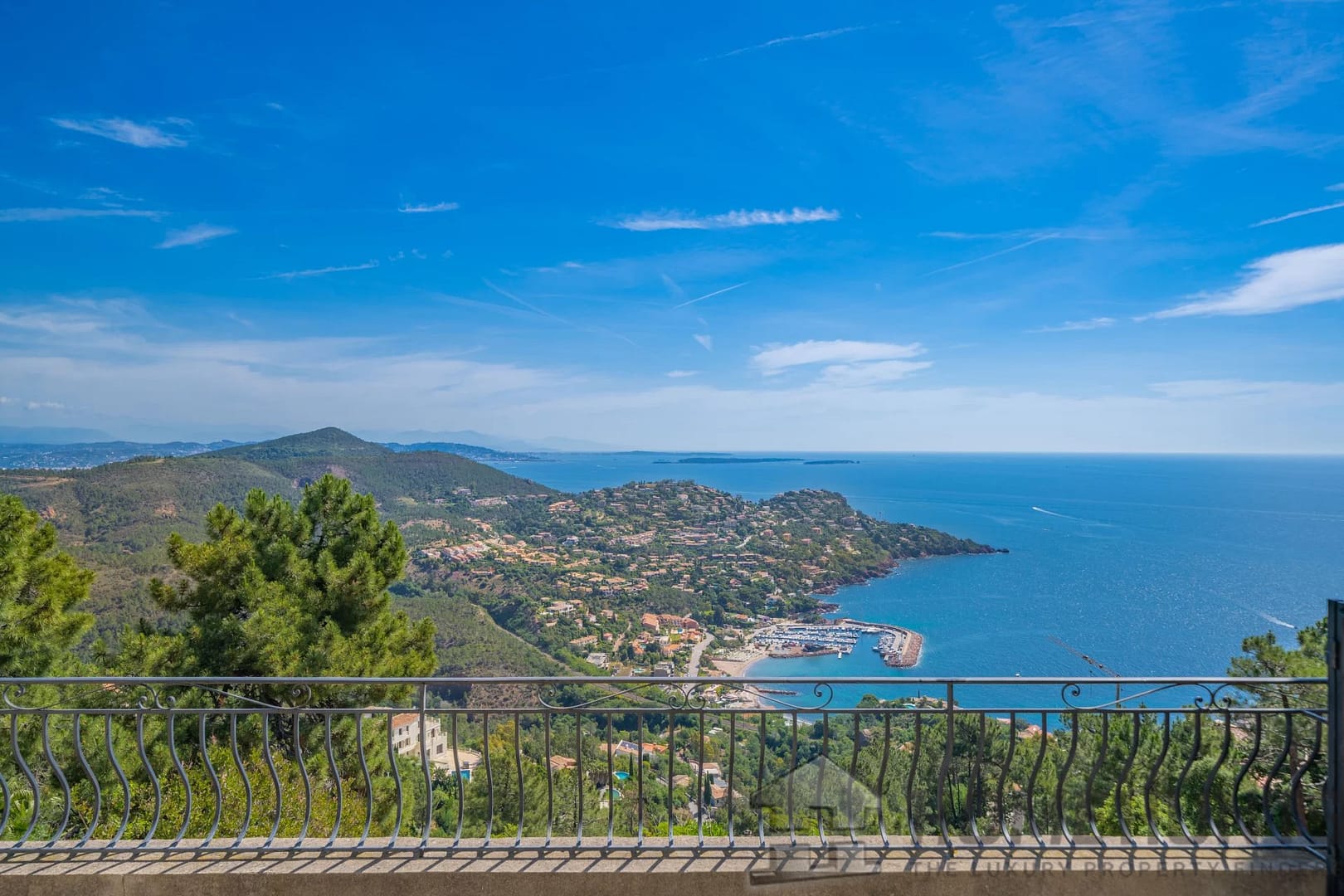 6 Bedroom Villa/House in Theoule Sur Mer 5