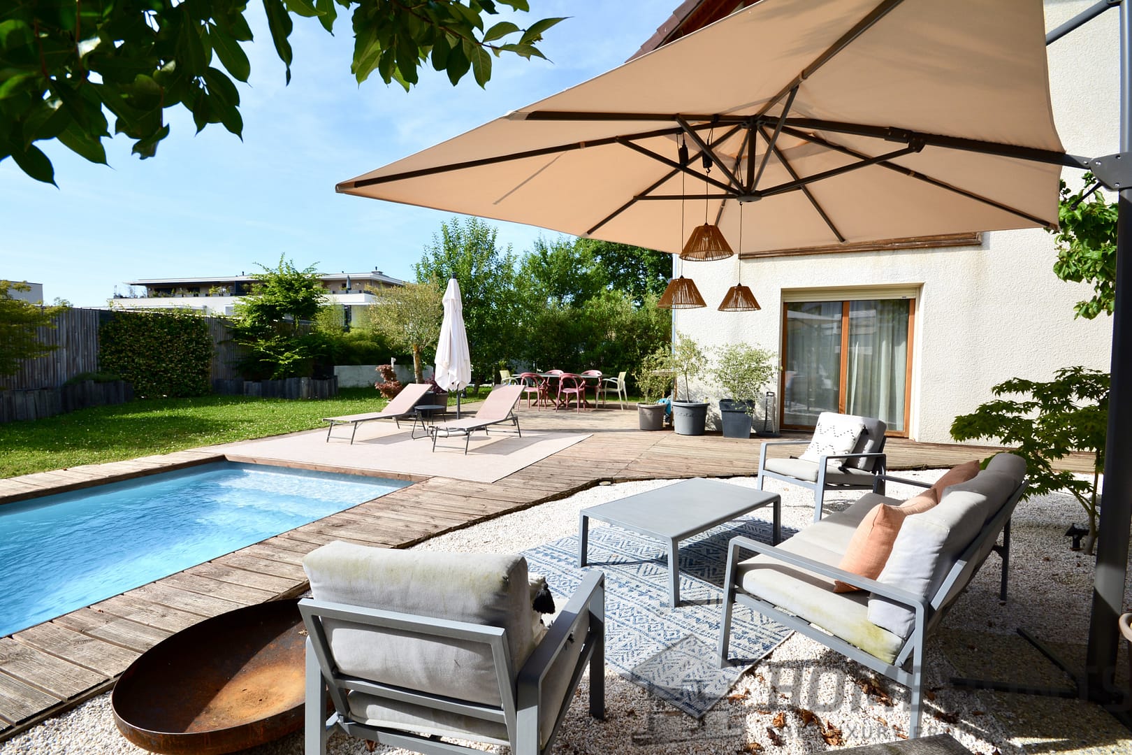 4 Bedroom Villa/House in Annecy 2