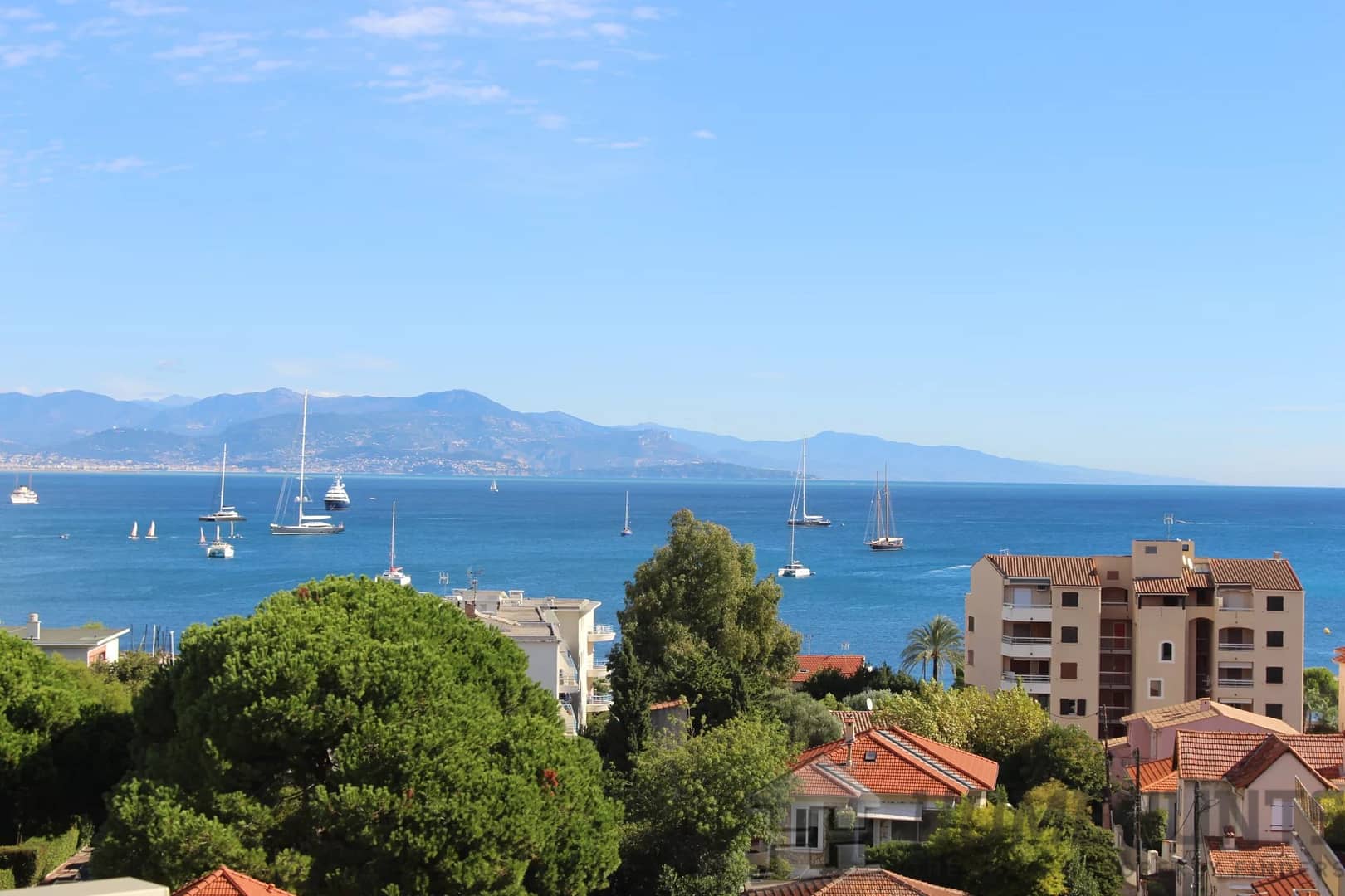 2 Bedroom Apartment in Antibes 2