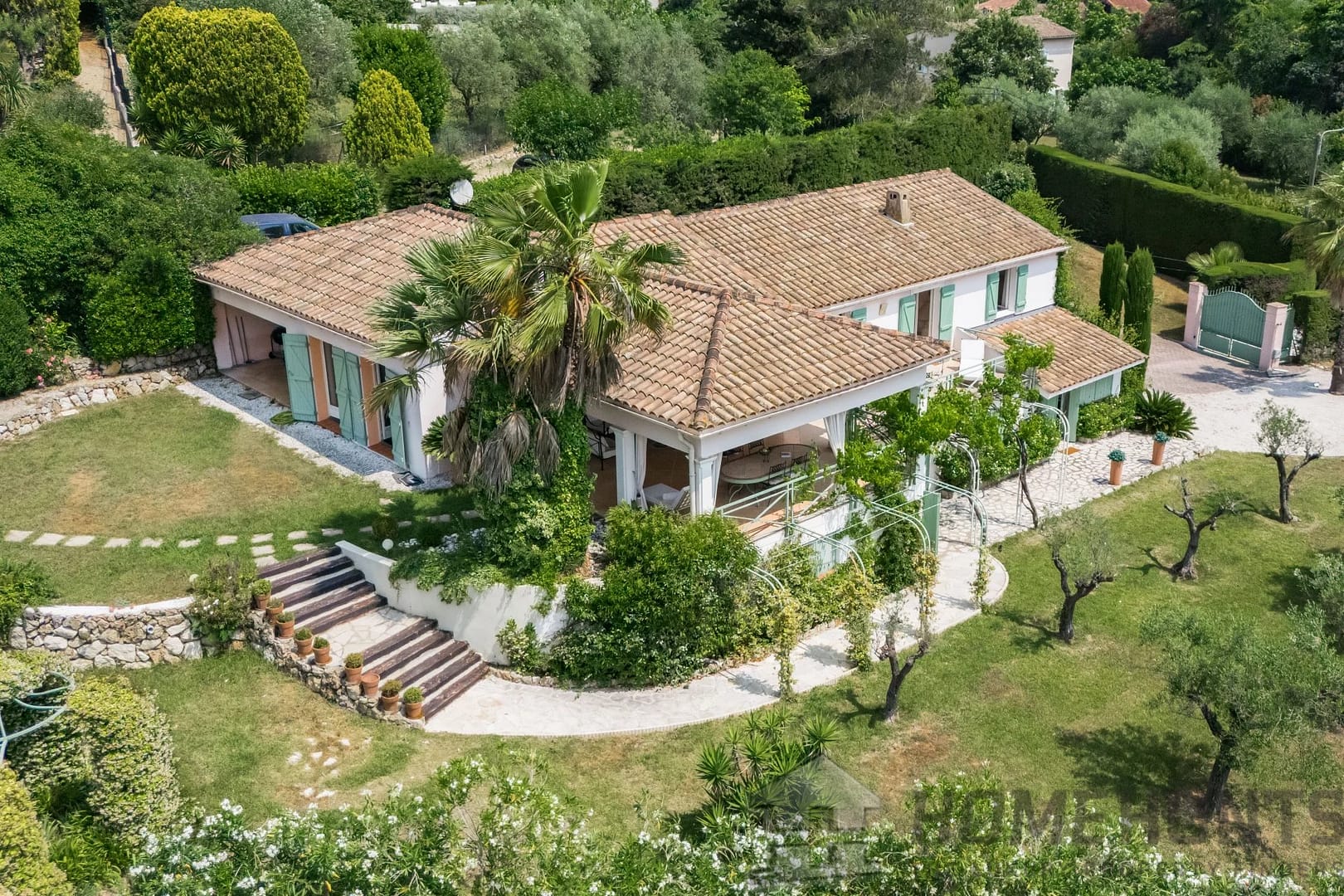 5 Bedroom Villa/House in Valbonne 10