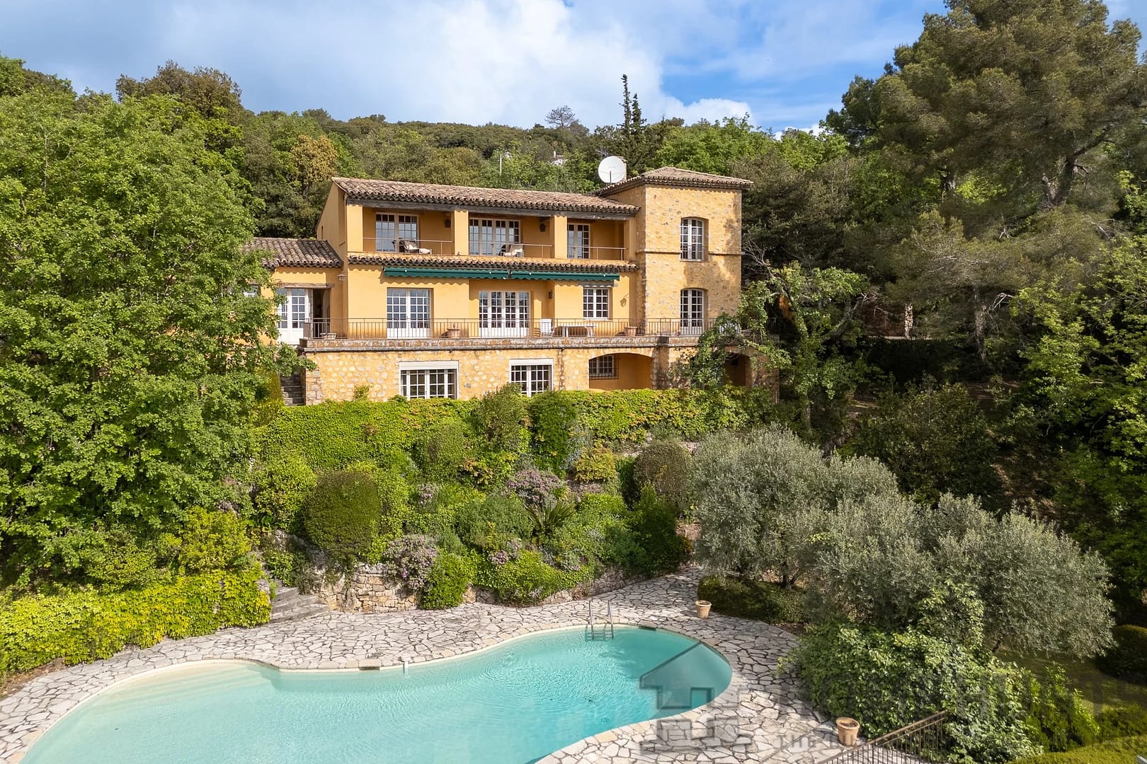 6 Bedroom Villa/House in Cabris 9