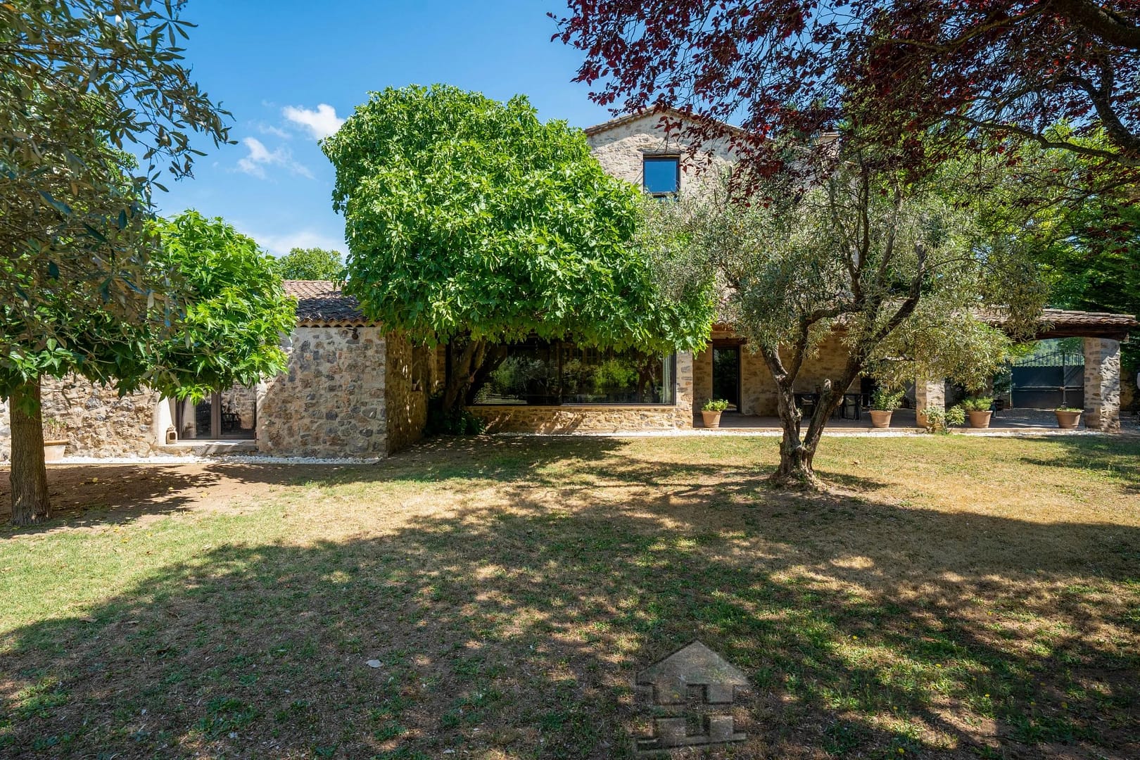 5 Bedroom Villa/House in Tourves 9