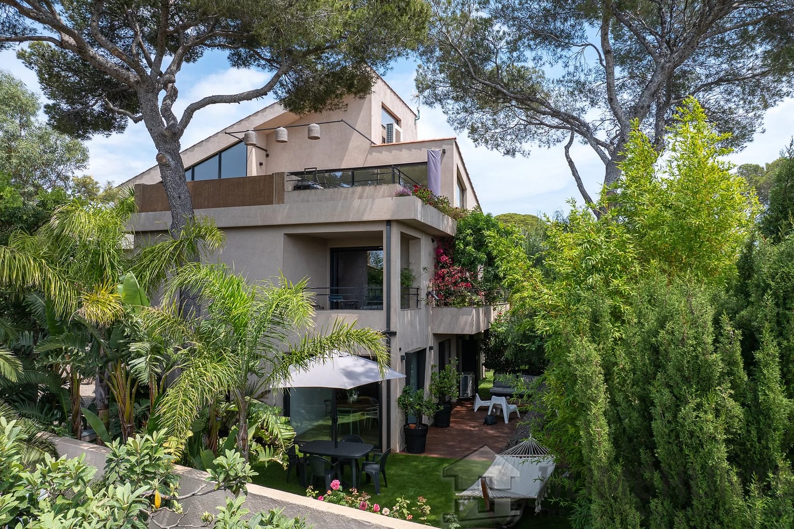 property_HH-15659271-9