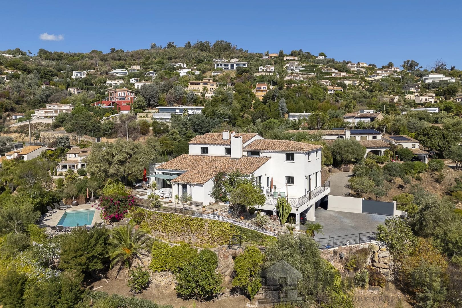 property_HH-15935025-10